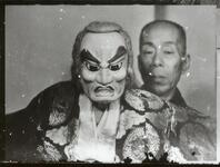 人形と人形使い（写真複写）