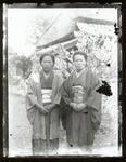 和服女性２人