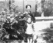 長江義婦人と子供
