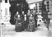 女子師範学校の記念写真
