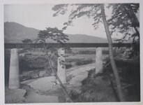 半田川橋梁（写真）