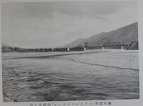 第十五徑間「エレクシヨントラス」架設準備