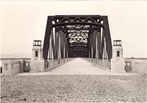 吉野川橋正面ｰ2