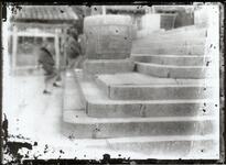 寺の石段と参詣者