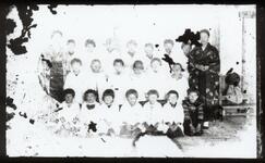 国府幼稚園児の記念撮影