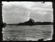 海峡と島（裸島）