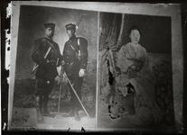 軍人２人（乃木大将の息子達）と女性（不明）