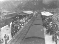 徳島歩兵第４３連隊・第二陣歓迎の池田駅