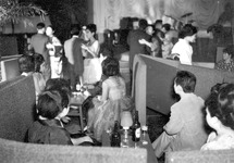 キャバレーのダンス風景
